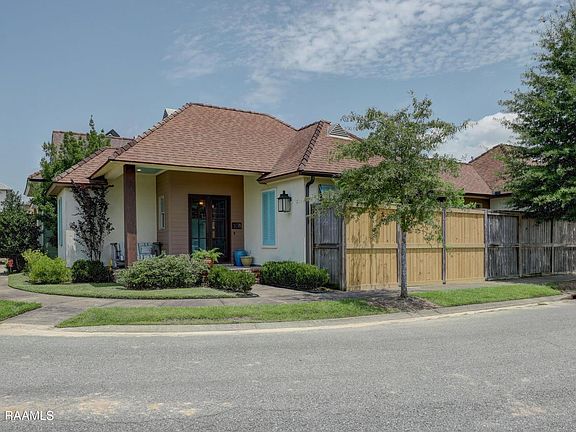 2nd image of 108 Beaulac Ln