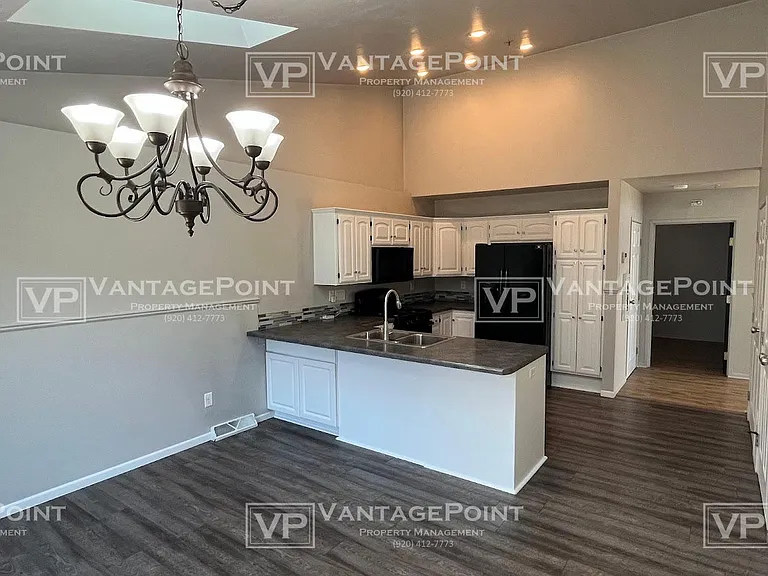1800 Hardwoods Ct — Photo 4