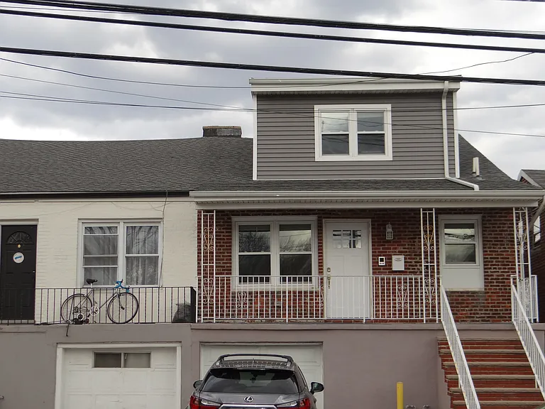 38 Woodcliff Ave — Photo 2