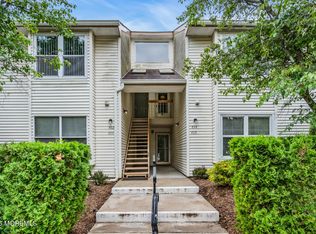 492 Bayberry Ct, Englishtown, NJ 07726