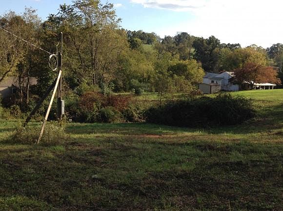 1st image of 3317 Horseshoe Dr