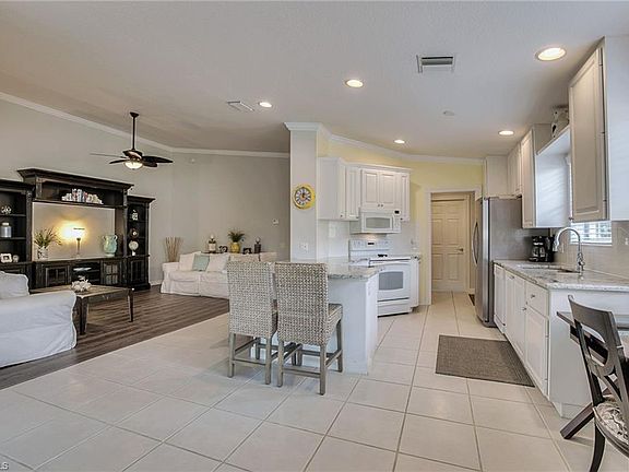 2nd image of 7421 Emilia Ln