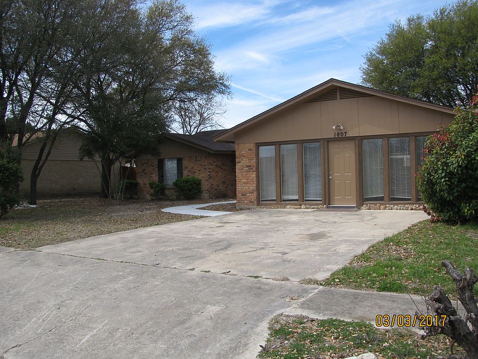 1st image of 1807 Ruiz Dr