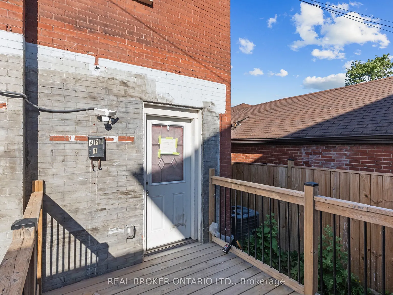 3 bed, $2,150 — Photo 4