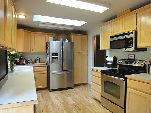 4th image of 12008 234th Avenue Ct E