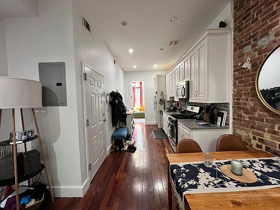 3rd image of 1388 Bedford Ave APT 2