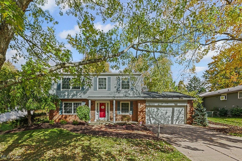 2523 Olentangy Dr, Akron, OH 44333 | Zillow