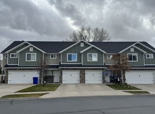 1019 W 2050 S, Syracuse, UT 84075