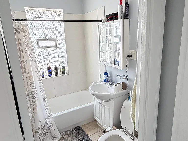 3076 N Elston Ave #1 — Photo 15