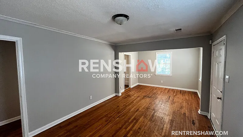 3 bed, 1.5 bath, 1011 sqft, $875 — Photo 3