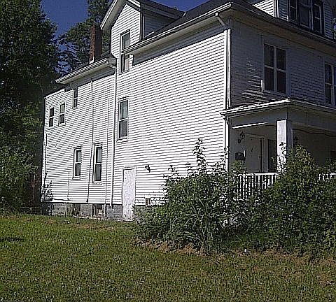 3rd image of 4140 W Broadway