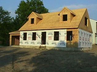 19 Cooper Ave, East Greenbush, NY 12061