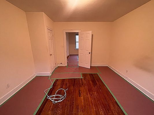 4th image of 35-20 35th St #41