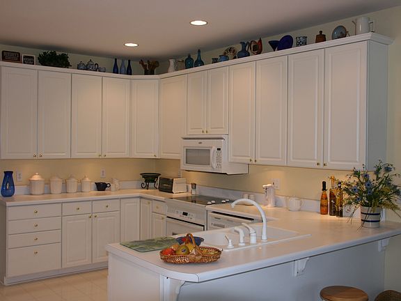 5th image of 132 Wedgewood Cir