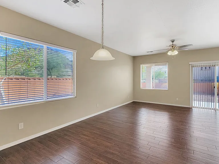 9037 W Plum Rd — Photo 8
