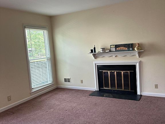 4th image of 2707 Langdon Dr