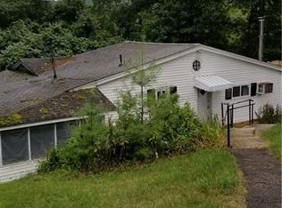 11 Dogwood Rd N, Wurtsboro, NY 12790