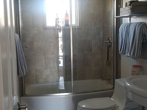 5th image of 75 Grandview Dr