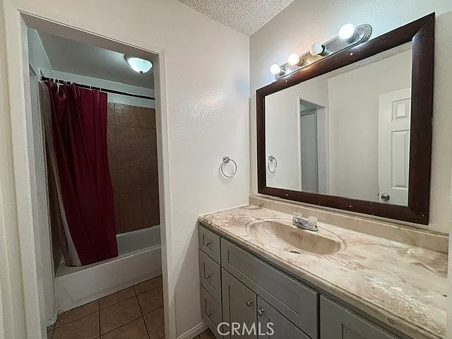 7925 Midhurst Dr — Photo 5