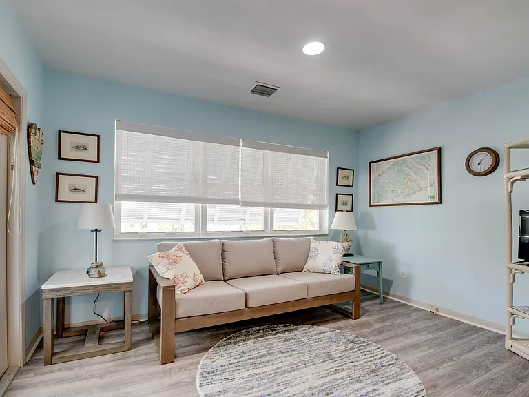 Off Master Bedroom