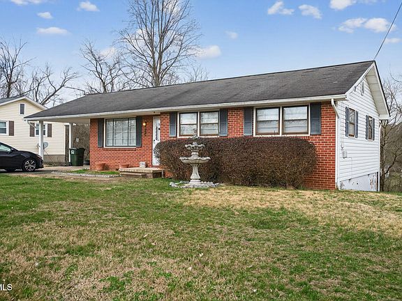 2nd image of 3356 Grandview Dr