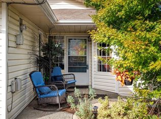 555 Hooper Pl, Ladysmith, BC V9G 1W5