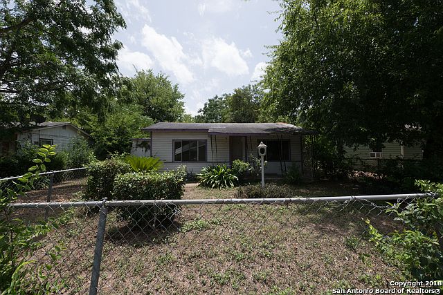 1st image of 430 Bundy St