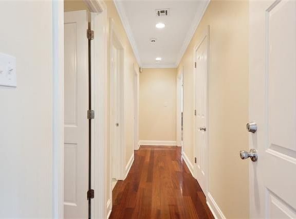 4th image of 2622 Chippewa St
