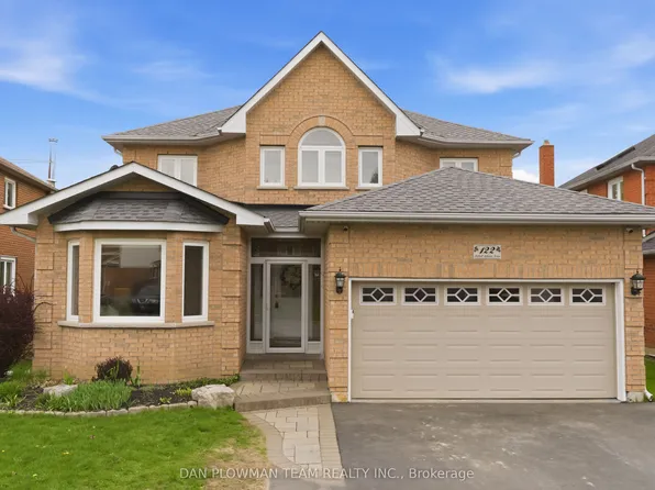 122 Robert Adams Dr, Clarington, ON L1E 2C4