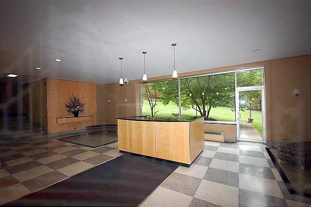 2nd image of 2550 Independence Ave APT 5D