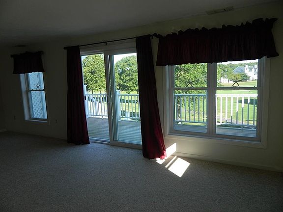 5th image of 240 White Cliff Dr #0