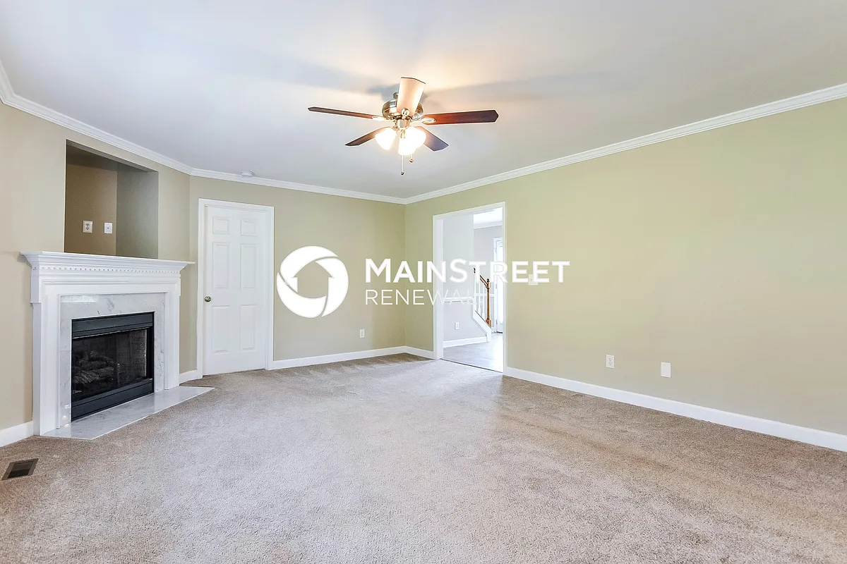 Living Room - 1047 Drew Dr