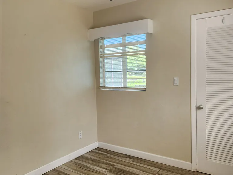 6621 Rosati Ln S — Photo 12
