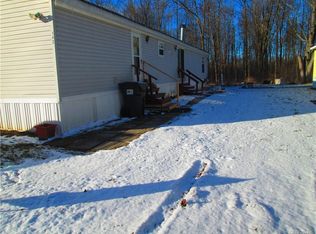 142 Russett Ln, Ontario, NY 14519