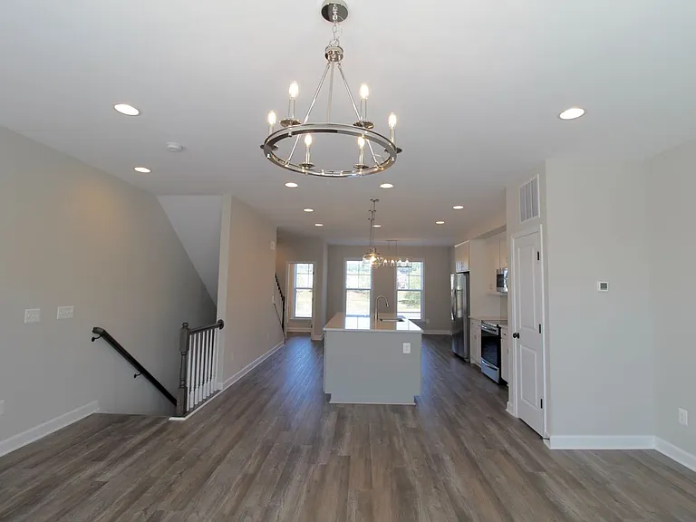 3398 Monterey Dr — Photo 9
