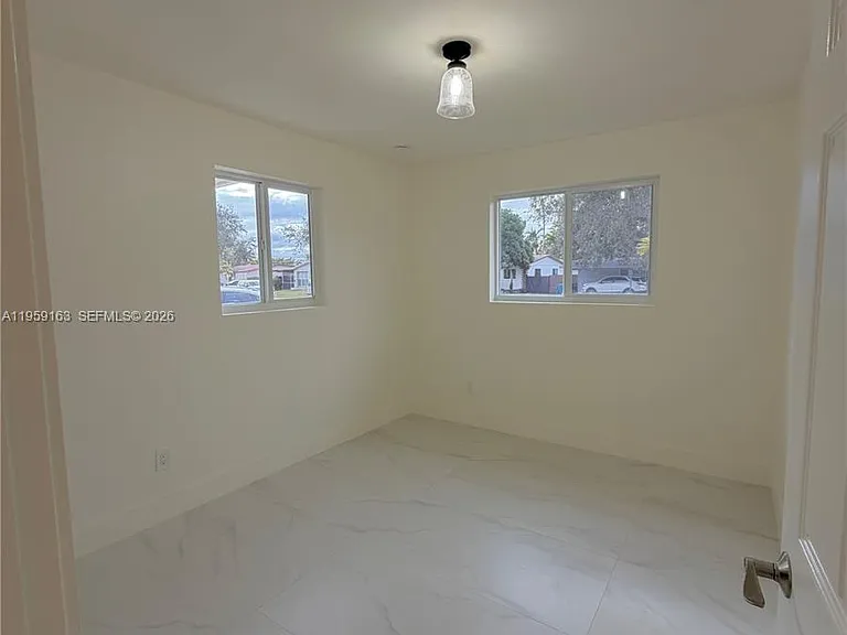 19221 SW 92nd Rd — Photo 10