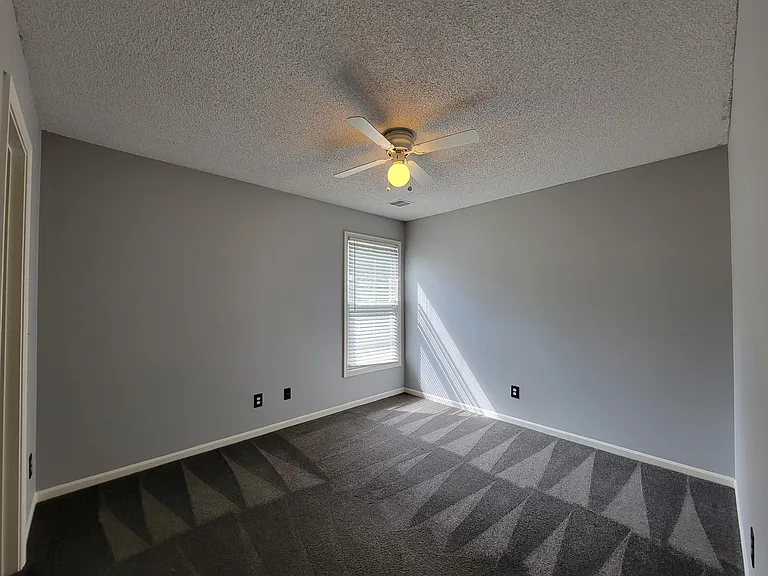 1865 W Ferrel Dr — Photo 21