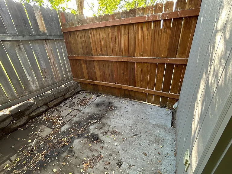 1730-36 SW Juniper Ave — Photo 8
