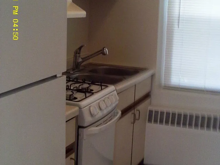 3421 Emerson Ave S — Photo 2