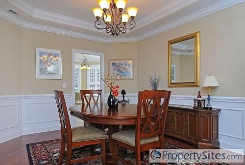 3rd image of 785 Leeward Way
