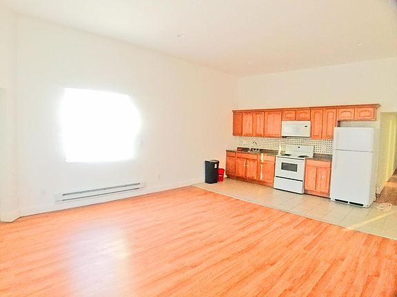 2nd image of 2317 E Somerset St #1