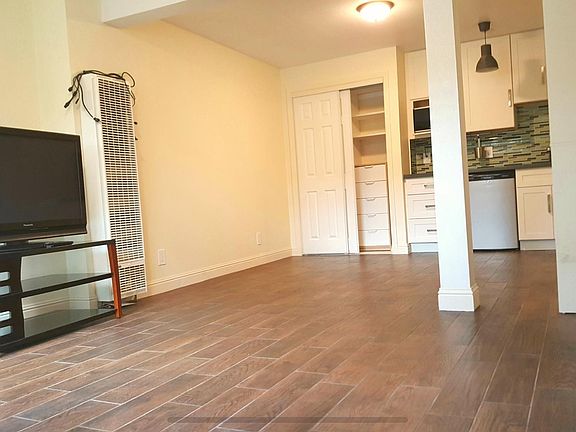 4th image of 64 Oviedo Ct