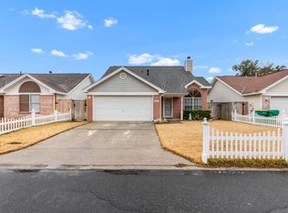 928 Village Ln, Fort Walton Beach, FL 32547