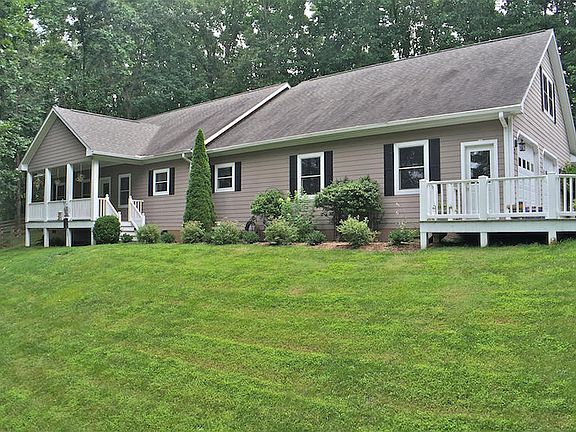 2nd image of 1730 Stuartsburg Rd