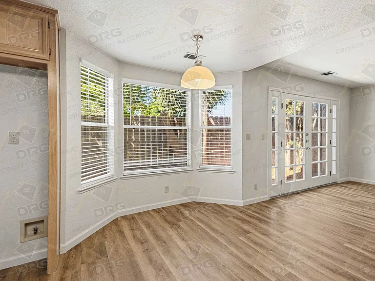 2101 Finley Ct — Photo 12