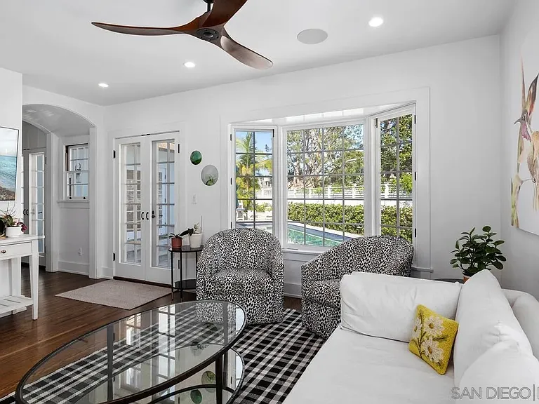 532 Marina Ave — Photo 10