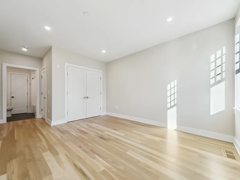 8 Husted Ln #1D — Photo 14