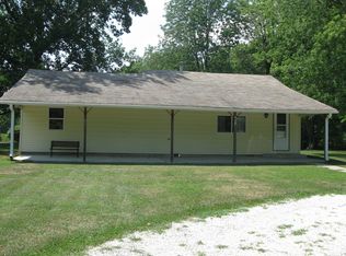 422 S Maple St, Veedersburg, IN 47987