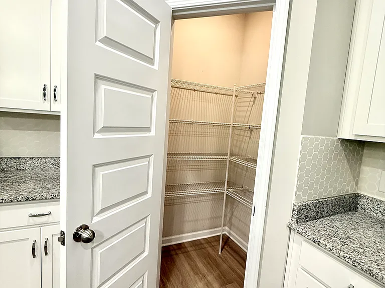 155 Brinson Cir — Photo 17