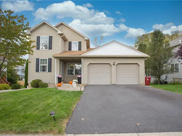 140 Crown Dr, Easton, PA 18040